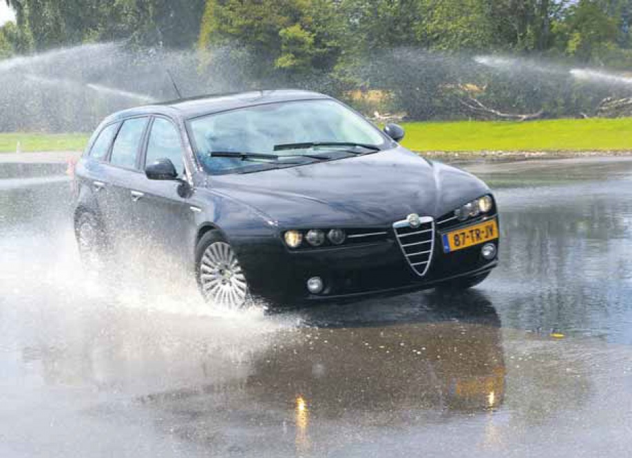 DIBO slipbaan AlfaRomeo Autoplus groningen 01