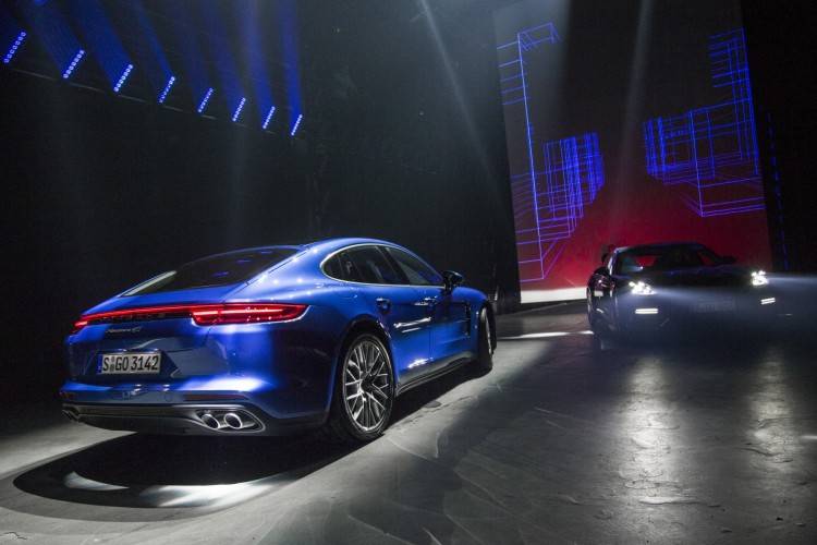 800 7154796 panamera g2 world premiere in berlin 2016 porsche ag 1 250936