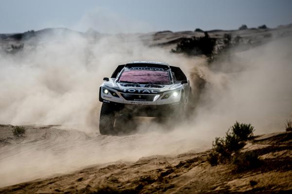 PEUGEOT 3008DKR 2016 432 FR