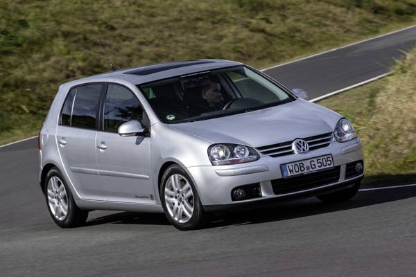 GOLF 5 01