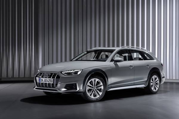 Audi A4 Allroad quattro grijs groningen 01