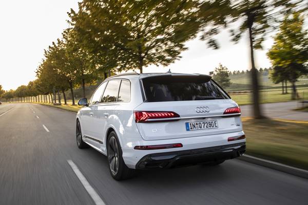 Audi Q7 plug in hybrid groningen 02