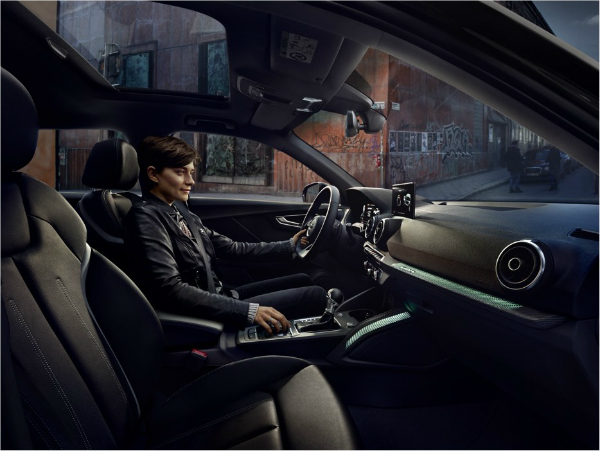 Audi Q2 08