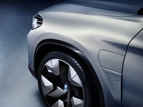 bmw concept ix3 07