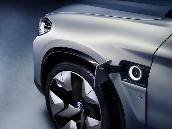 bmw concept ix3 08