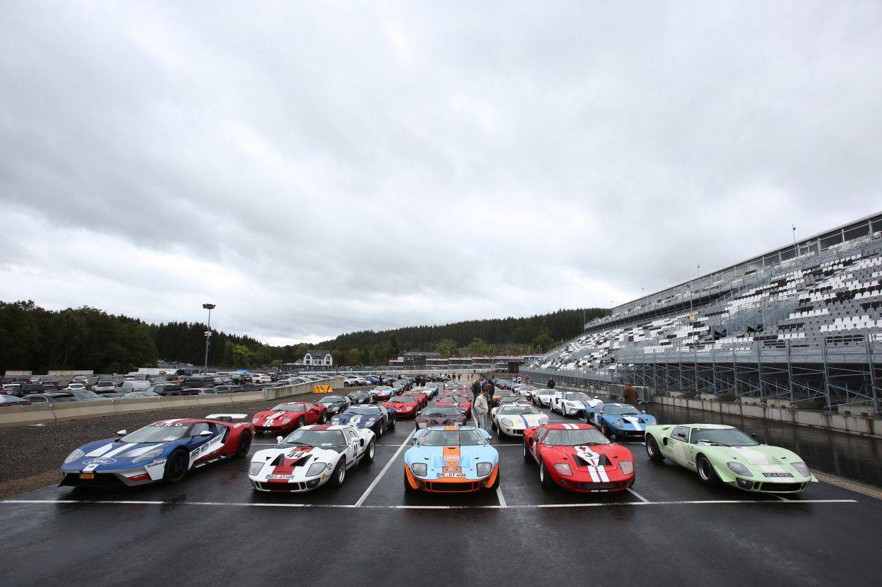 ford gt40 le mans 69 revival jacques letihon 12 6301 1280x853
