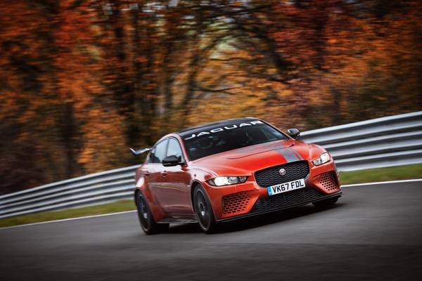 Jaguar xe sv groningen project 8 01