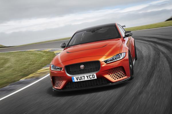 Jaguar XE SV Project8 groningen 03