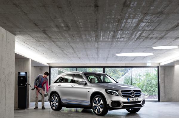 Mercedes Benz groningen GLC F CELL 10