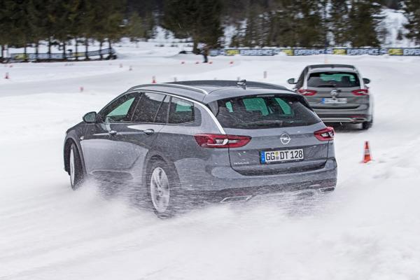 Opel Insignia Country Tourer groningen 04