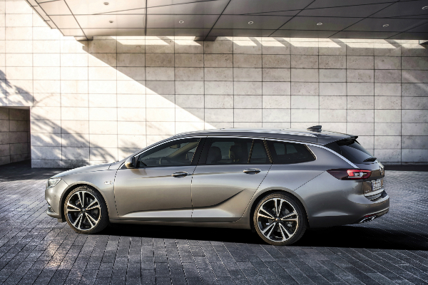 05 Opel Insignia Sports Tourer