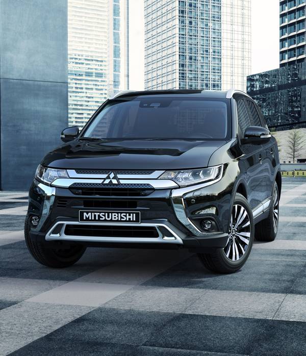 De rijk uitgeruste Mitsubishi Outlander Limited en Limited Plus 02