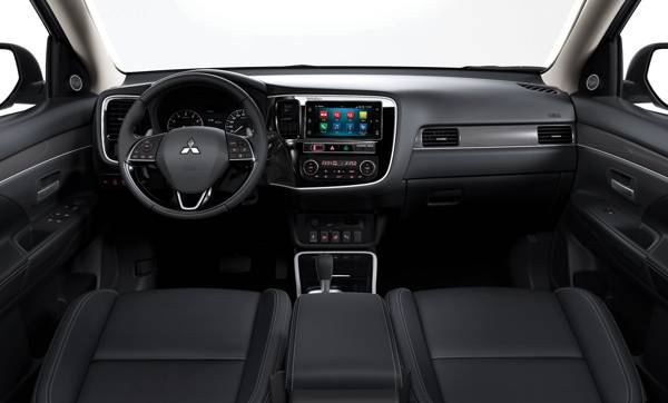 De rijk uitgeruste Mitsubishi Outlander Limited en Limited Plus 07