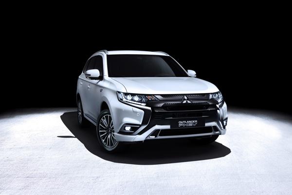 Mitsubishi PHEV tweede generatie groningen 02