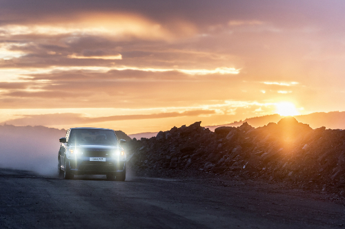 5 Range Rover Sport SVR