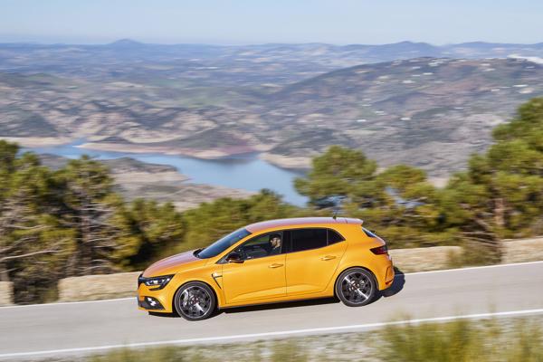 Renault Megane RS 03