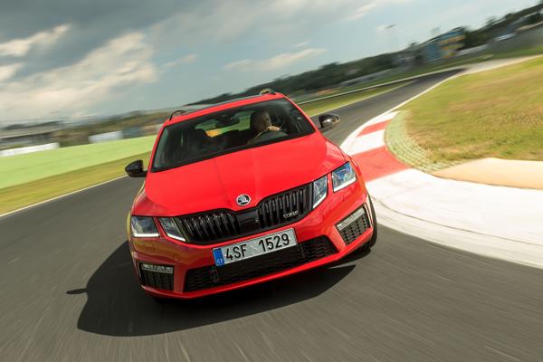 Skoda Octavia RS245 groningen 03