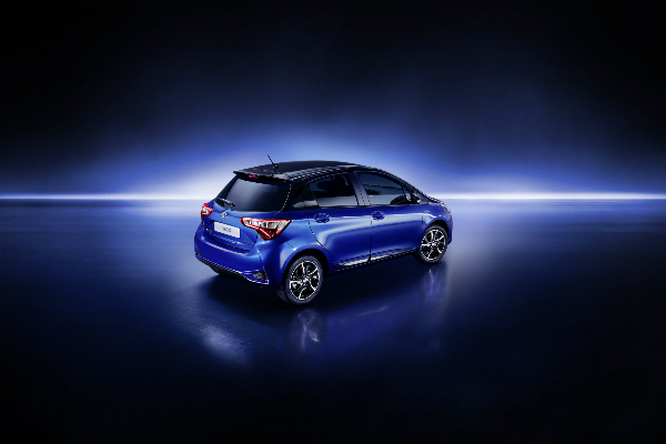Toyota Yaris foto03