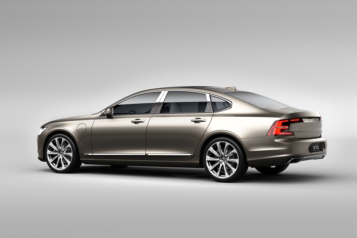 Volvo S90 Excellence exterior groningen02