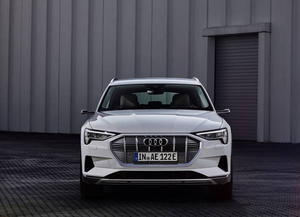 Audi etron SUV groningen 03