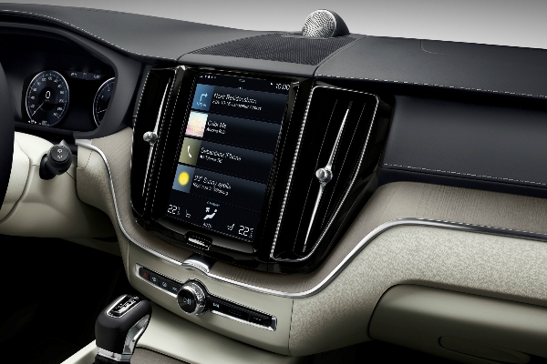 Nieuwe ‘connected services’ en verfijnde interface voor Volvo XC60