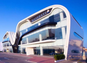 Maserati opent grootste showroom wereldwijd in Dubai