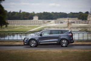 Premium crossover biedt nog meer elegantie, reiscomfort en rijgenot