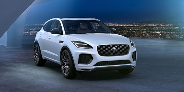 Nieuwe R-Dynamic Black Edition en geavanceerde technologie voor Jaguar E‑PACE