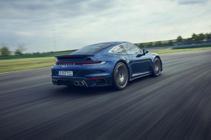 Nieuwe Porsche 911 Turbo: na 45 jaar nog steeds de benchmark