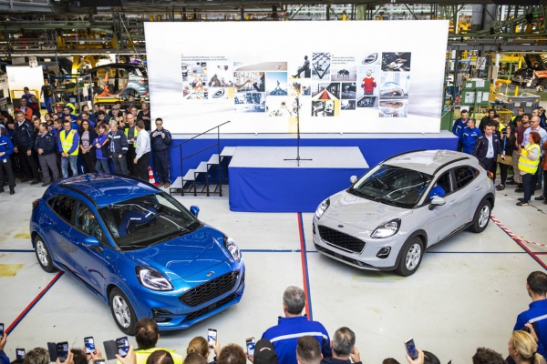 Ford start productie van crossover Puma