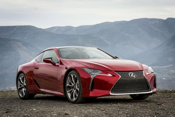 Lexus geeft prijzen sensationeel gelijnde coupé vrij!