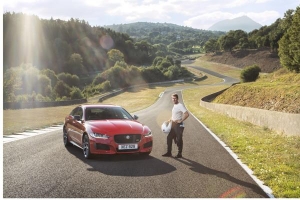 JAGUAR XE vestigt nieuw ronderecord op vergeten Grand Prix-circuit