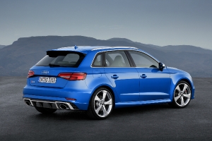 400 pk en vernieuwd design voor Audi RS 3 Sportback