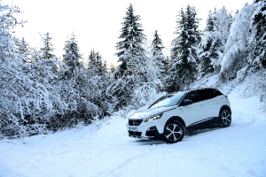 De nieuwe SUV PEUGEOT 3008 ‘Car of the Year 2017’