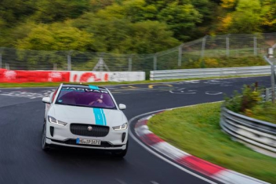 Jaguar I-PACE &rsquo;s werelds eerste volledig elektrische ringtaxi