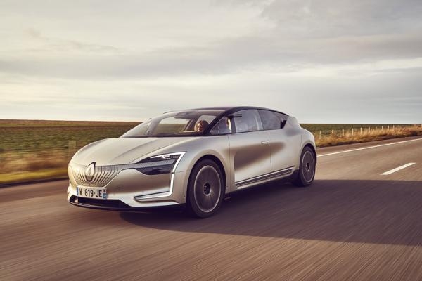 Renault SYMBIOZ demo car: Autonoom, elektrisch en connected