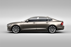 Volvo introduceert nu ook in Nederland de nieuwe luxe toplimousine: Volvo S90L Excellence