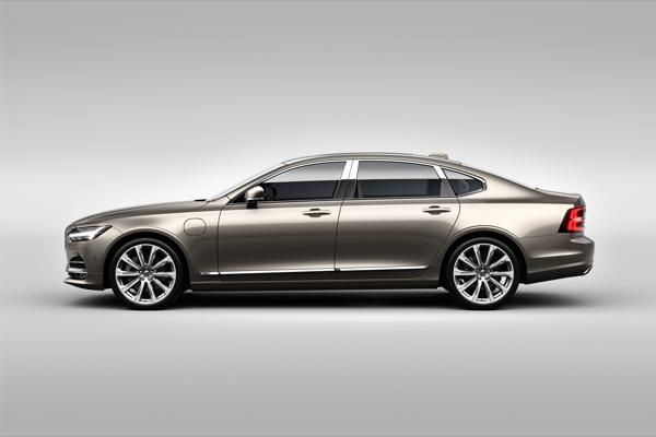 Volvo introduceert nu ook in Nederland de nieuwe luxe toplimousine: Volvo S90L Excellence